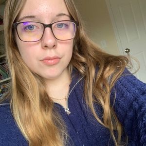 Meet your Posher, Abby